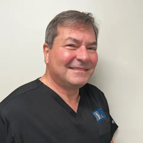 S. Emmett Lucas, MD